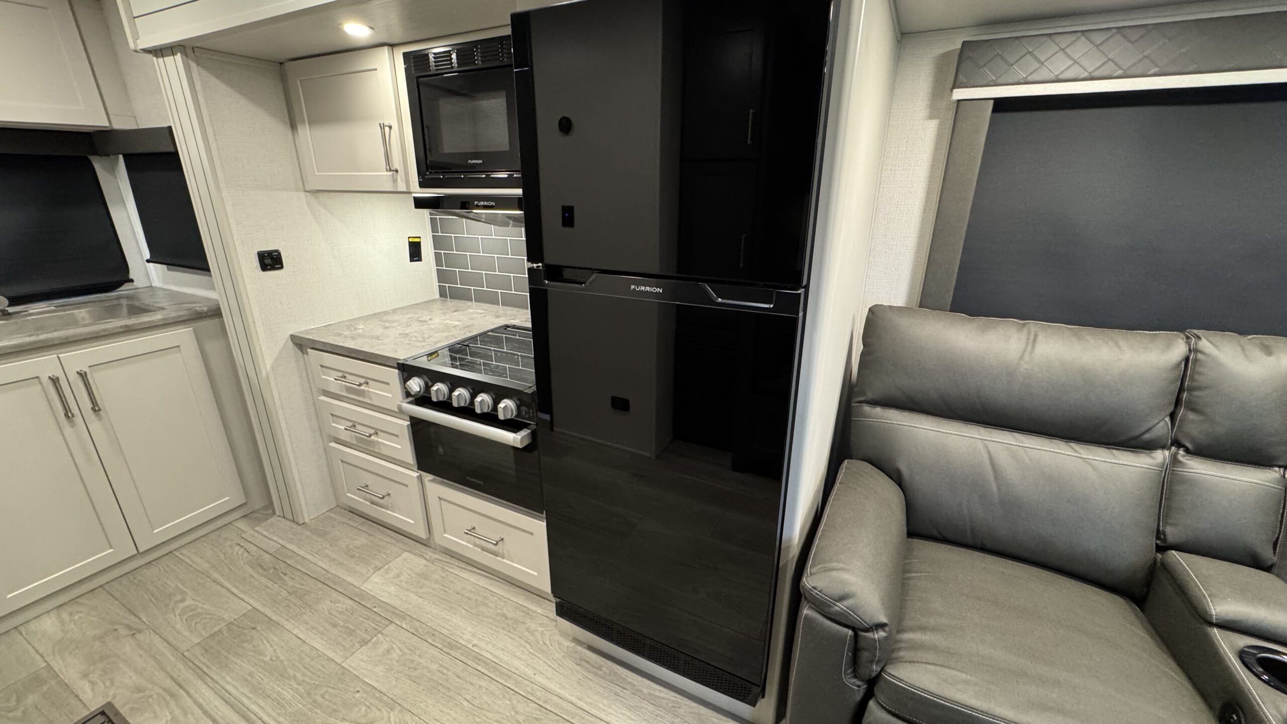 2025 COUGAR 22MLS by KEYSTONE - Image 14