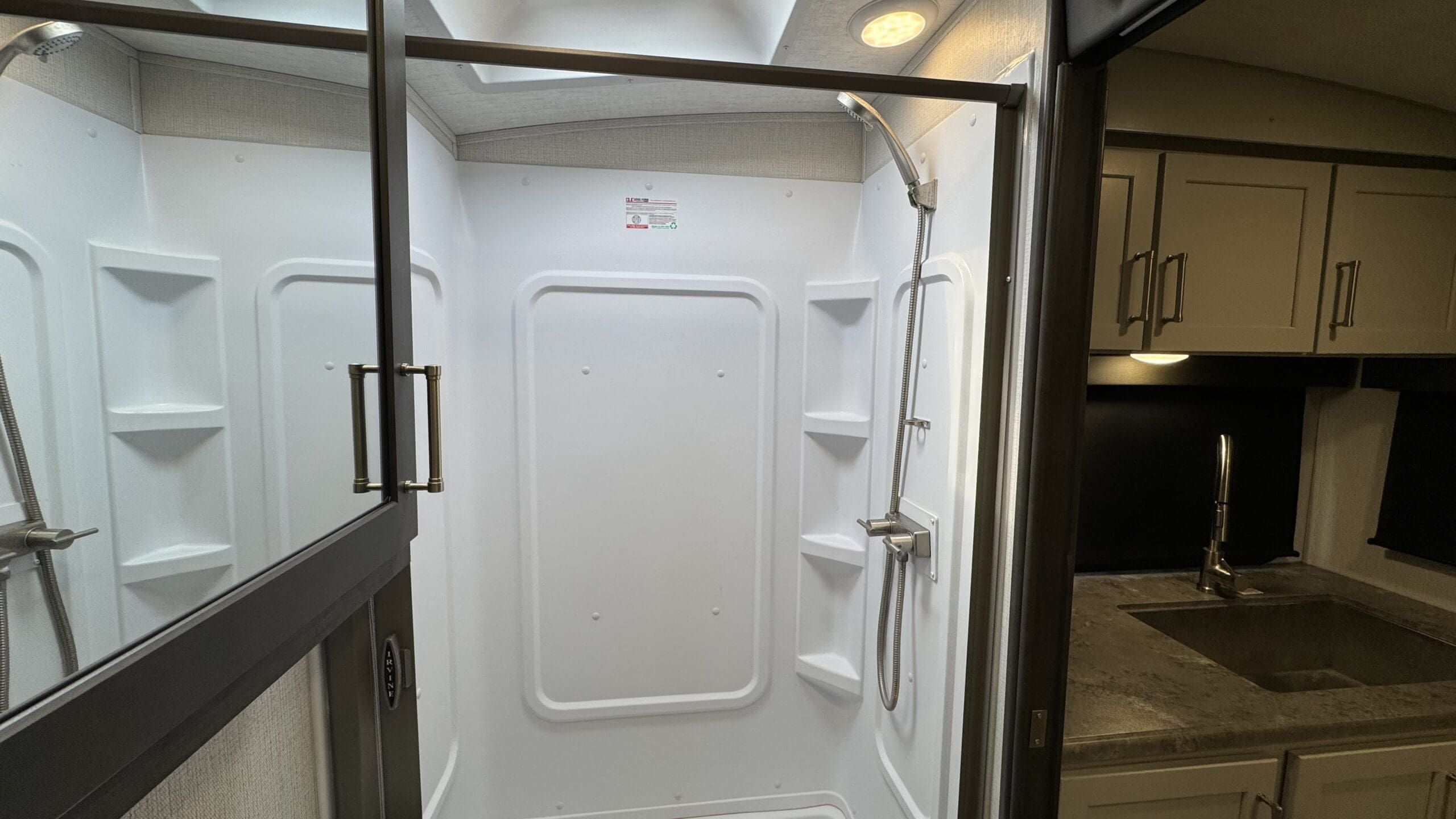 2025 COUGAR 22MLS by KEYSTONE - Image 28