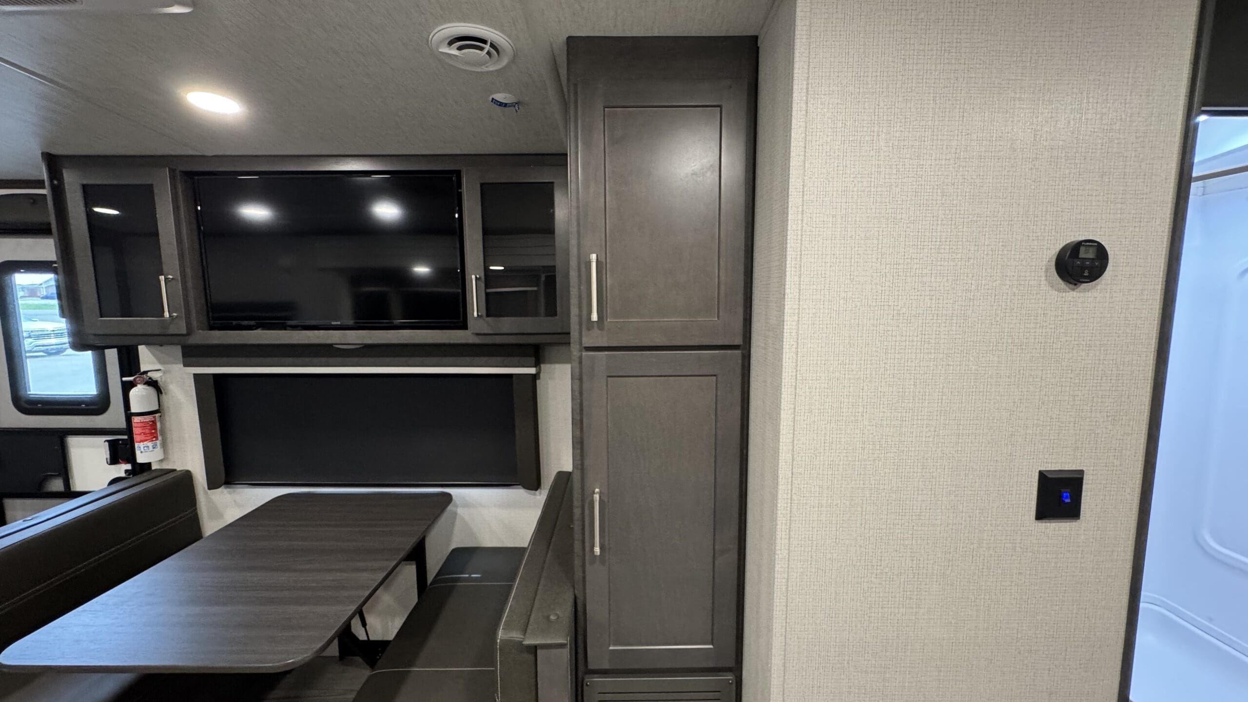 2025 COUGAR 22MLS by KEYSTONE - Image 25