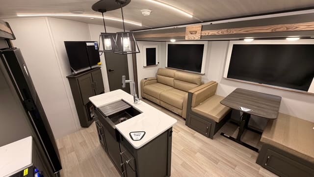 2026 BULLET 330BKQ by KEYSTONE - Image 8