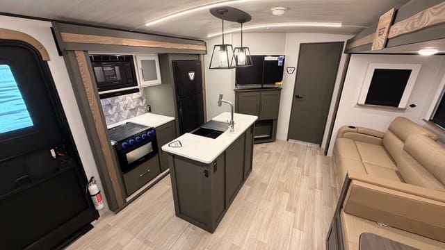 2026 BULLET 330BKQ by KEYSTONE - Image 9