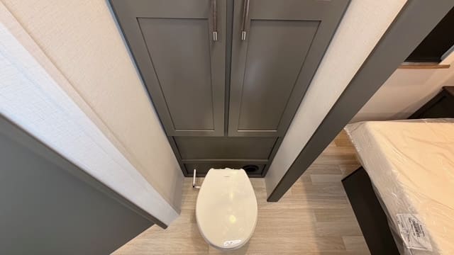 2026 BULLET 330BKQ by KEYSTONE - Image 32