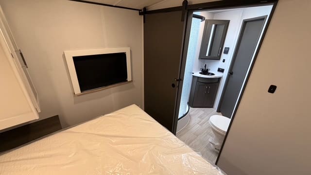 2026 BULLET 330BKQ by KEYSTONE - Image 38