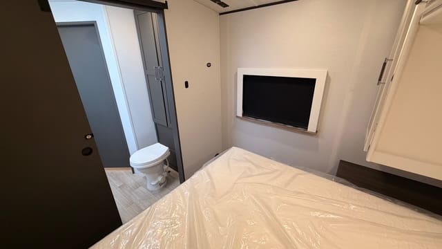 2026 BULLET 330BKQ by KEYSTONE - Image 40