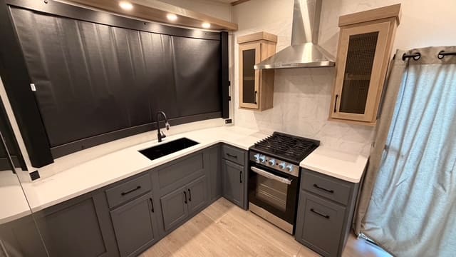 2026 HAMPTON 388FKL by CROSSROADS - Image 8