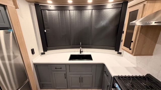 2026 HAMPTON 388FKL by CROSSROADS - Image 13