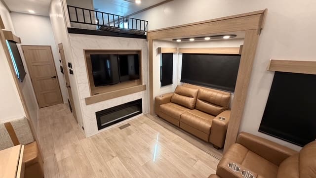 2026 HAMPTON 388FKL by CROSSROADS - Image 15