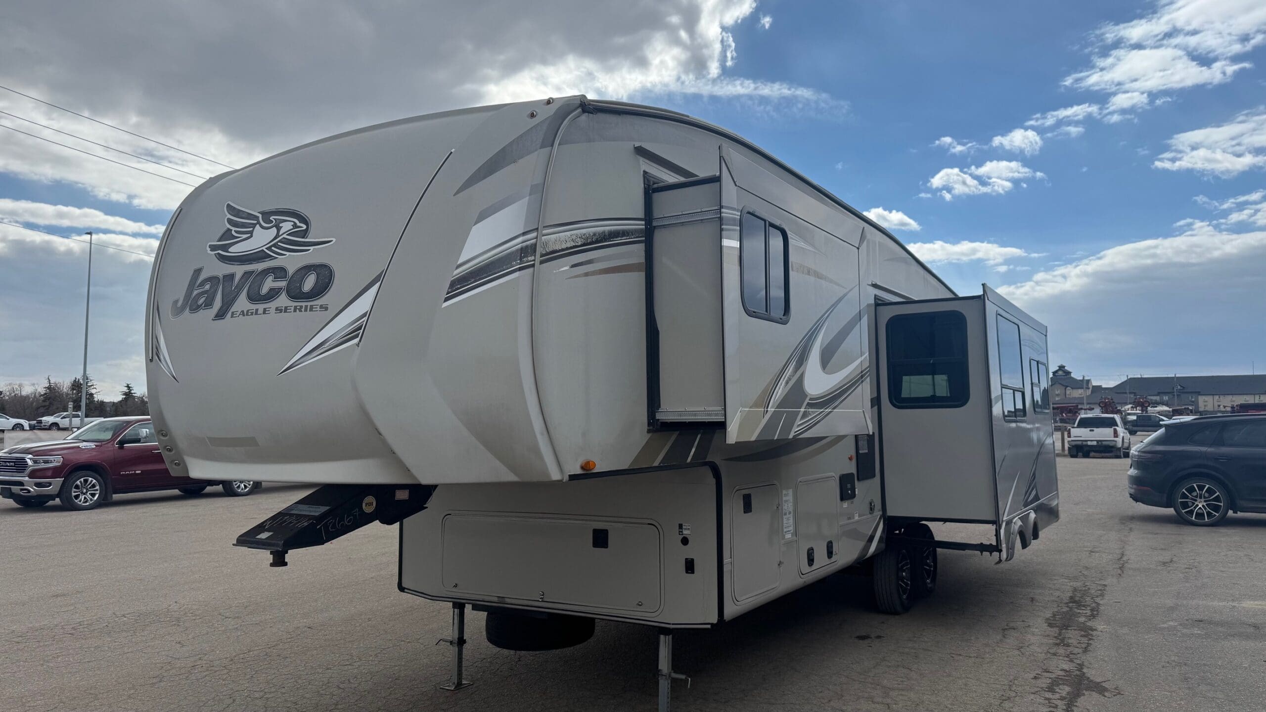 2018 EAGLE 28.5RSTS by JAYCO - Image 5