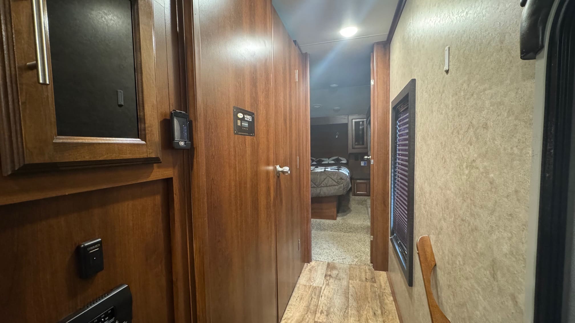 2018 EAGLE 28.5RSTS by JAYCO - Image 14
