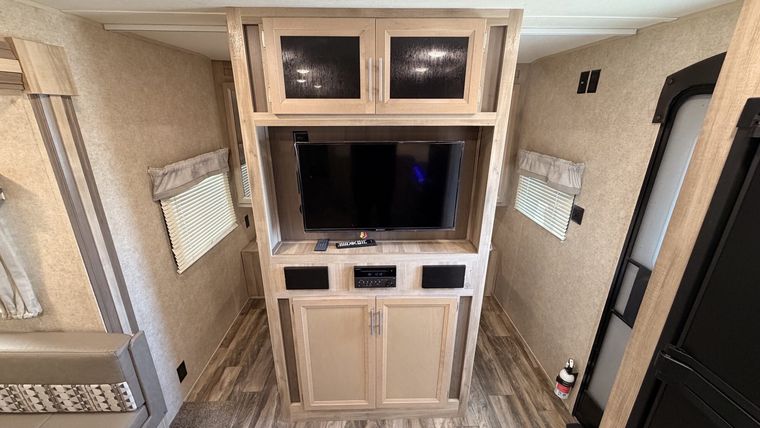 2020 CATALINA 29THS by COACHMAN - Image 17