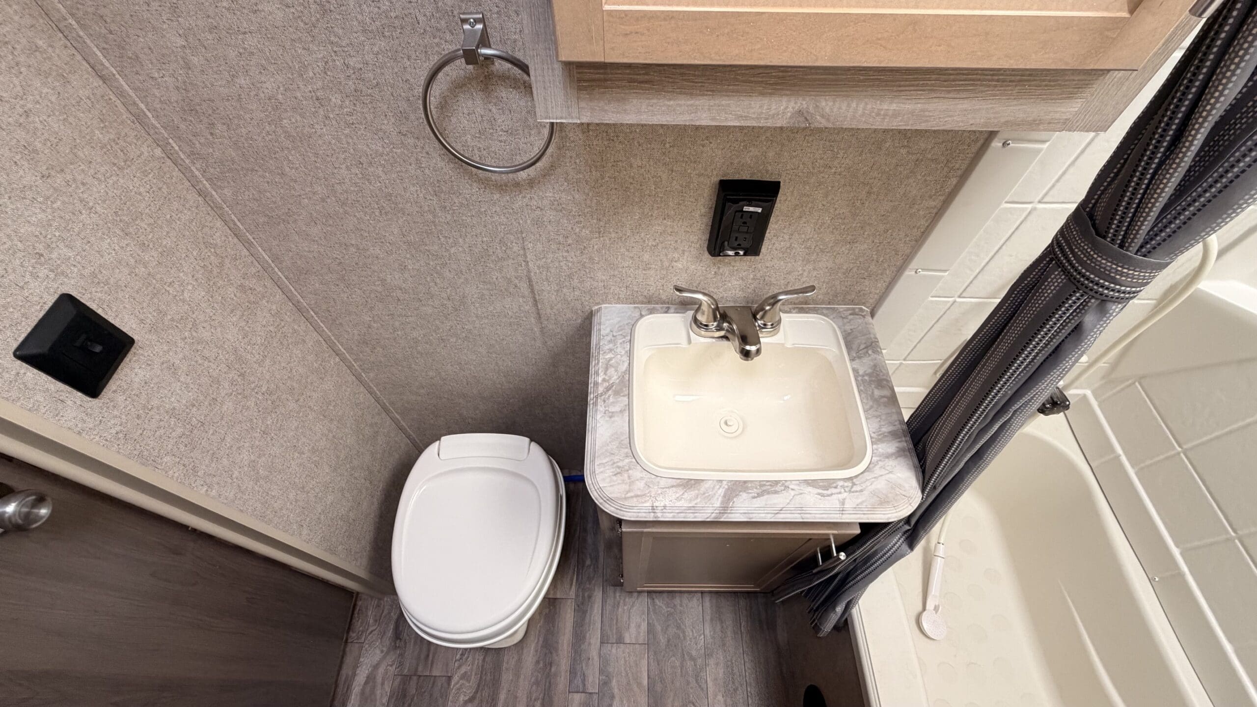 2020 CATALINA 29THS by COACHMAN - Image 26