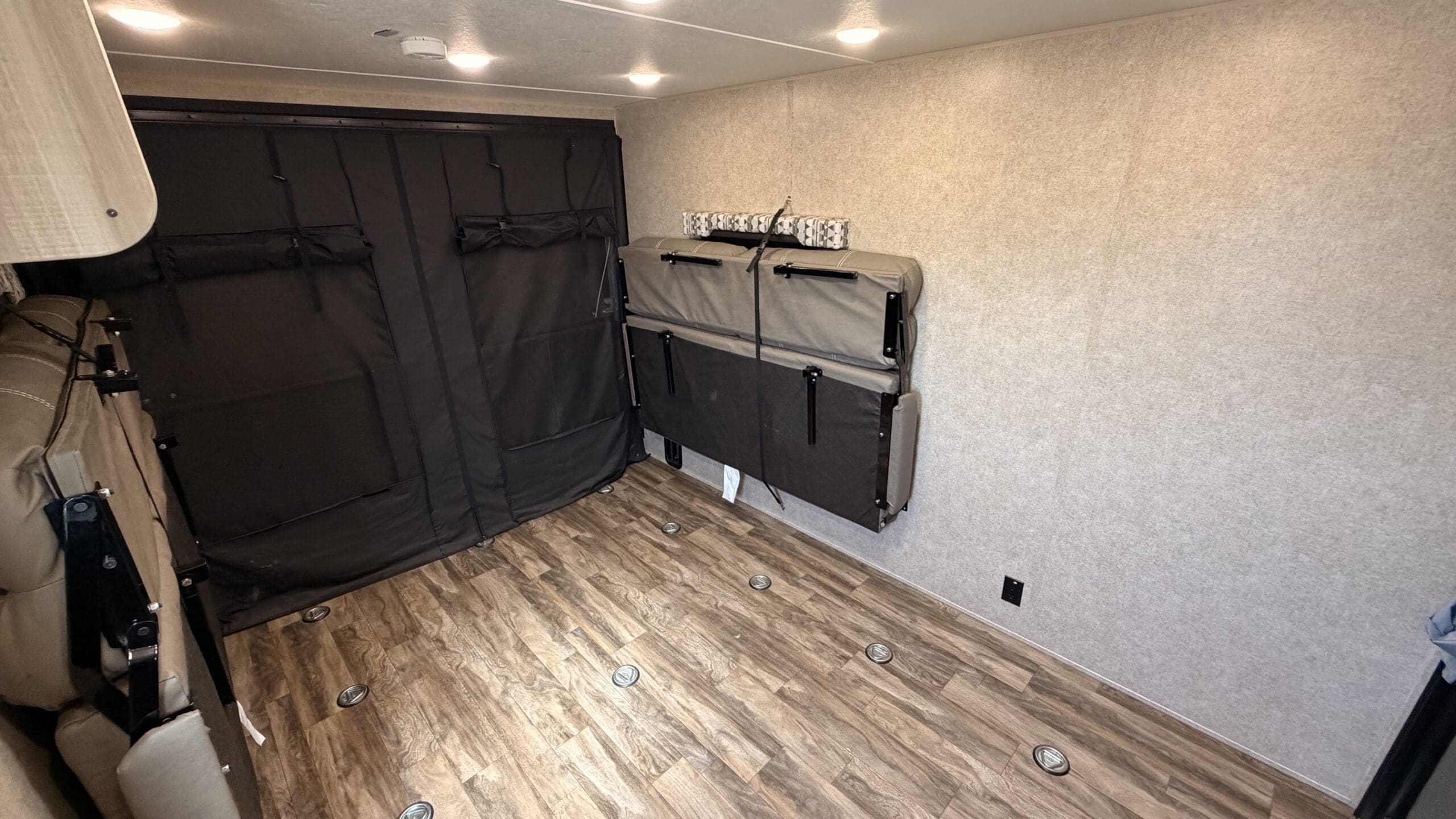 2020 CATALINA 29THS by COACHMAN - Image 28
