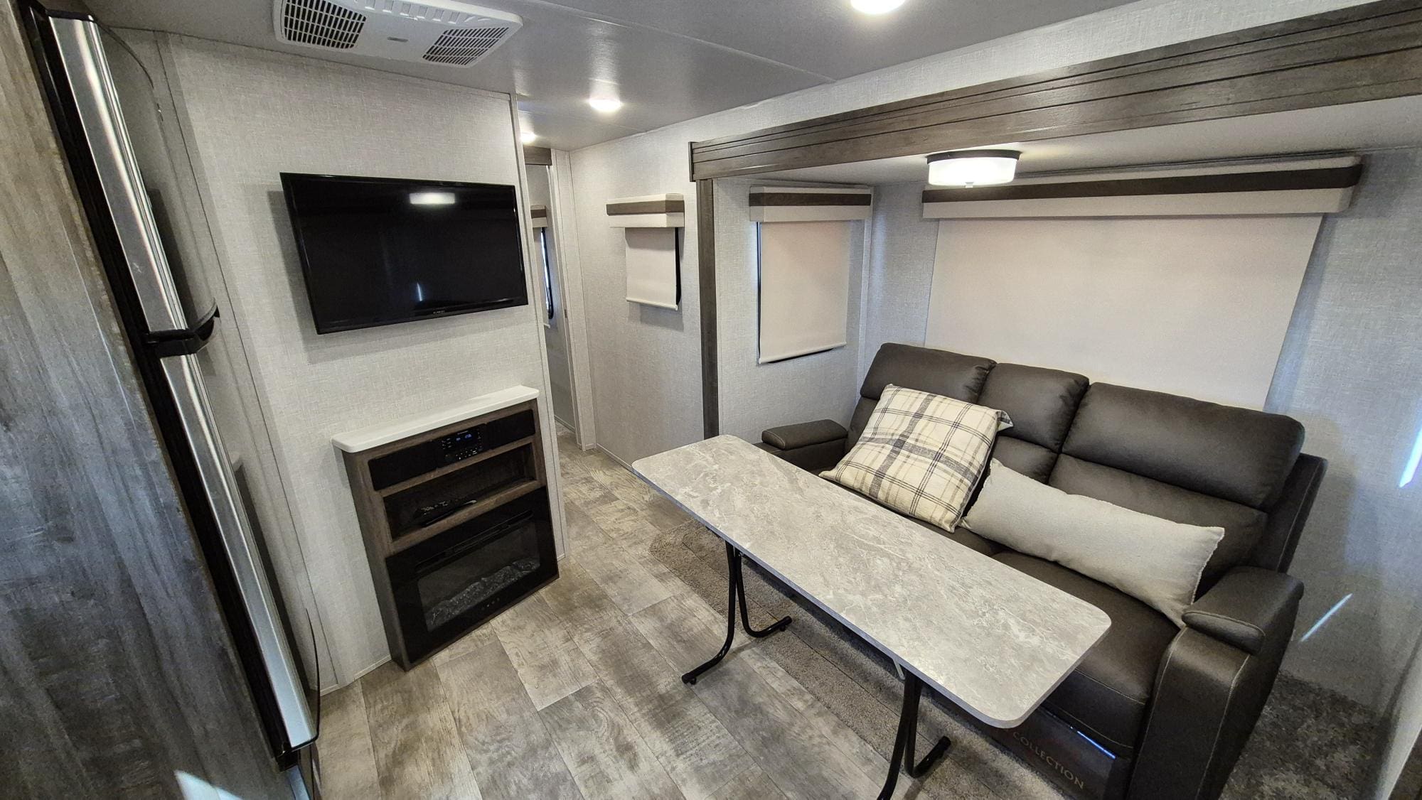 2022 ROCKWOOD 2506S by FOREST RIVER - Image 8