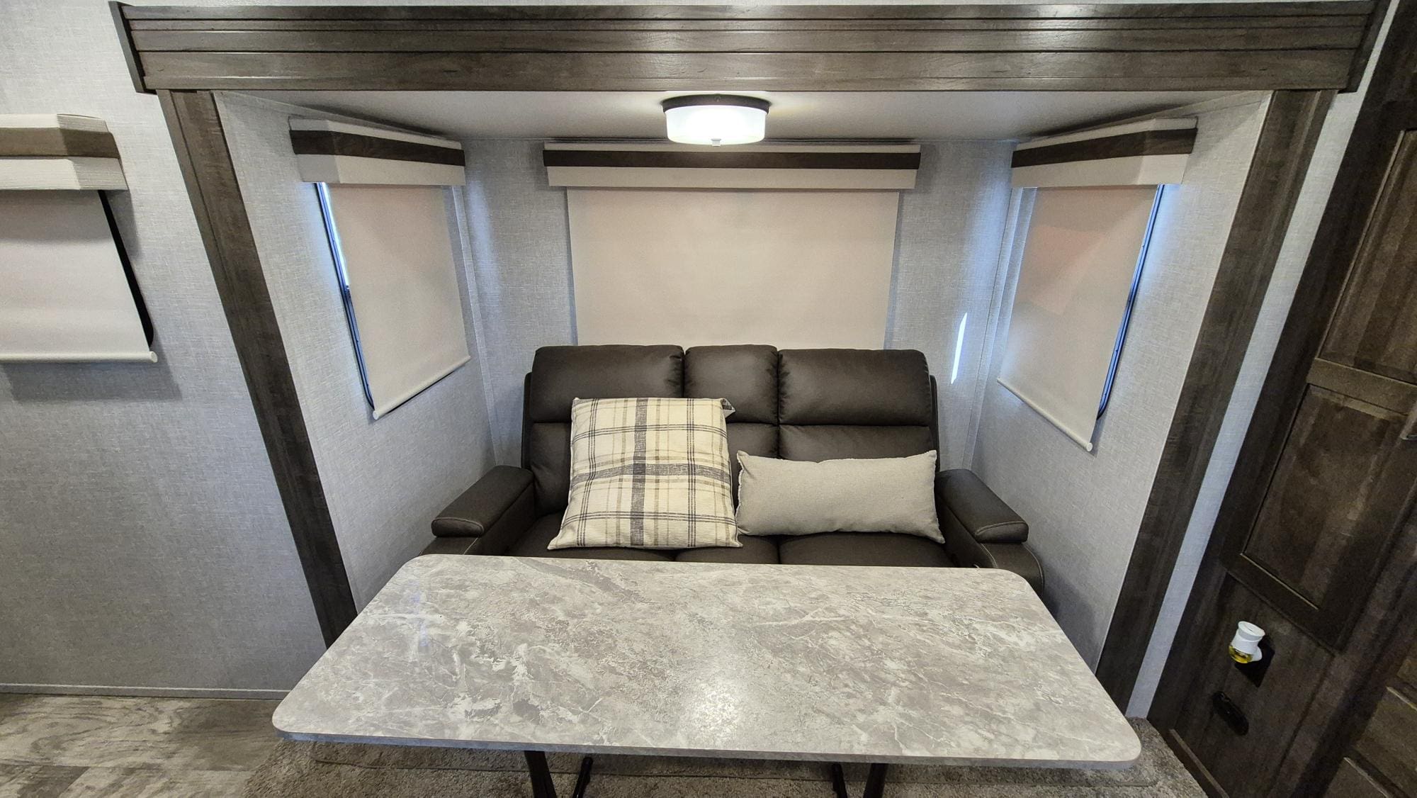 2022 ROCKWOOD 2506S by FOREST RIVER - Image 12