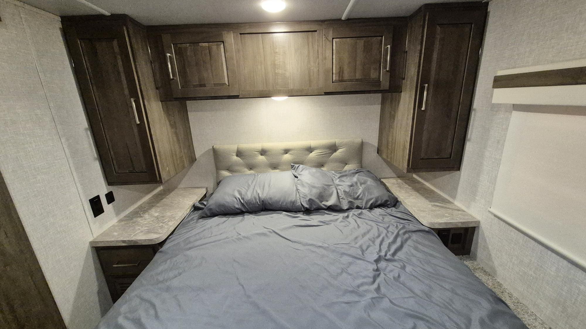 2022 ROCKWOOD 2506S by FOREST RIVER - Image 19