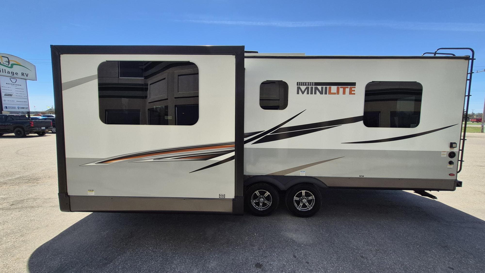 2022 ROCKWOOD 2506S by FOREST RIVER - Image 4