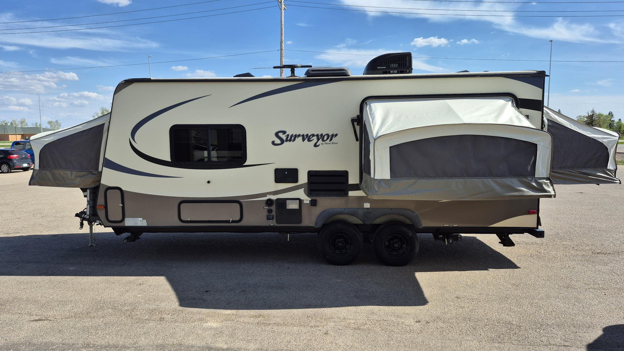 2016 SURVEYOR 224T by FOREST RIVER - Image 3