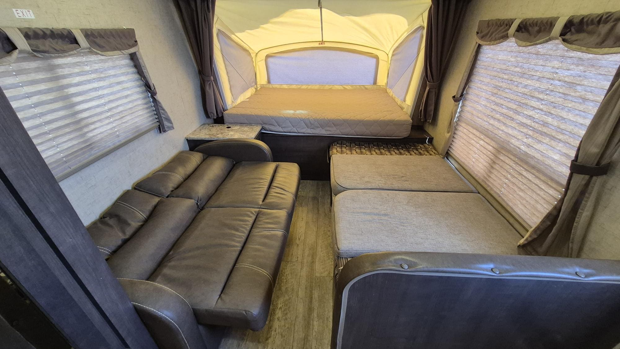 2016 SURVEYOR 224T by FOREST RIVER - Image 8