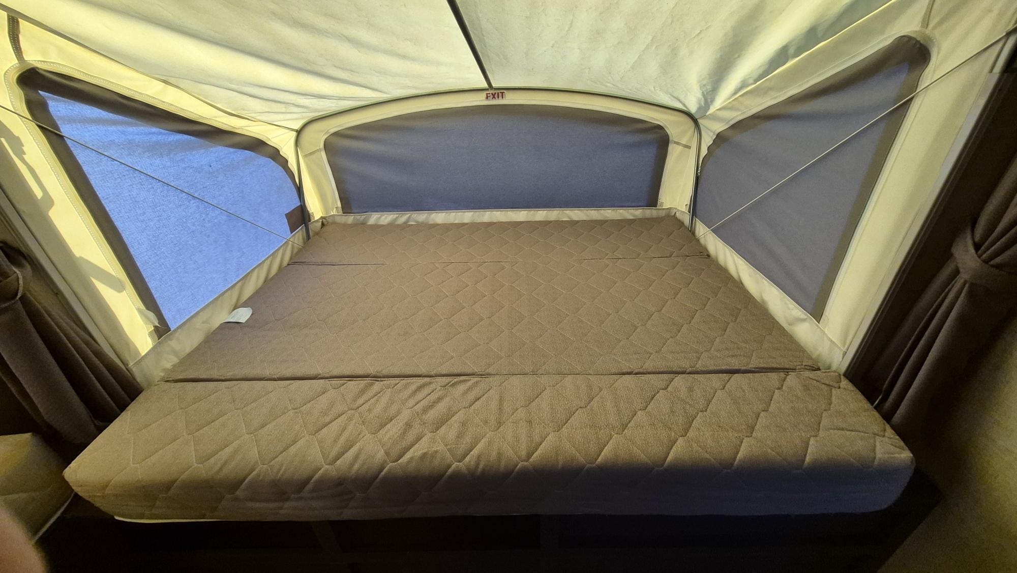 2016 SURVEYOR 224T by FOREST RIVER - Image 20