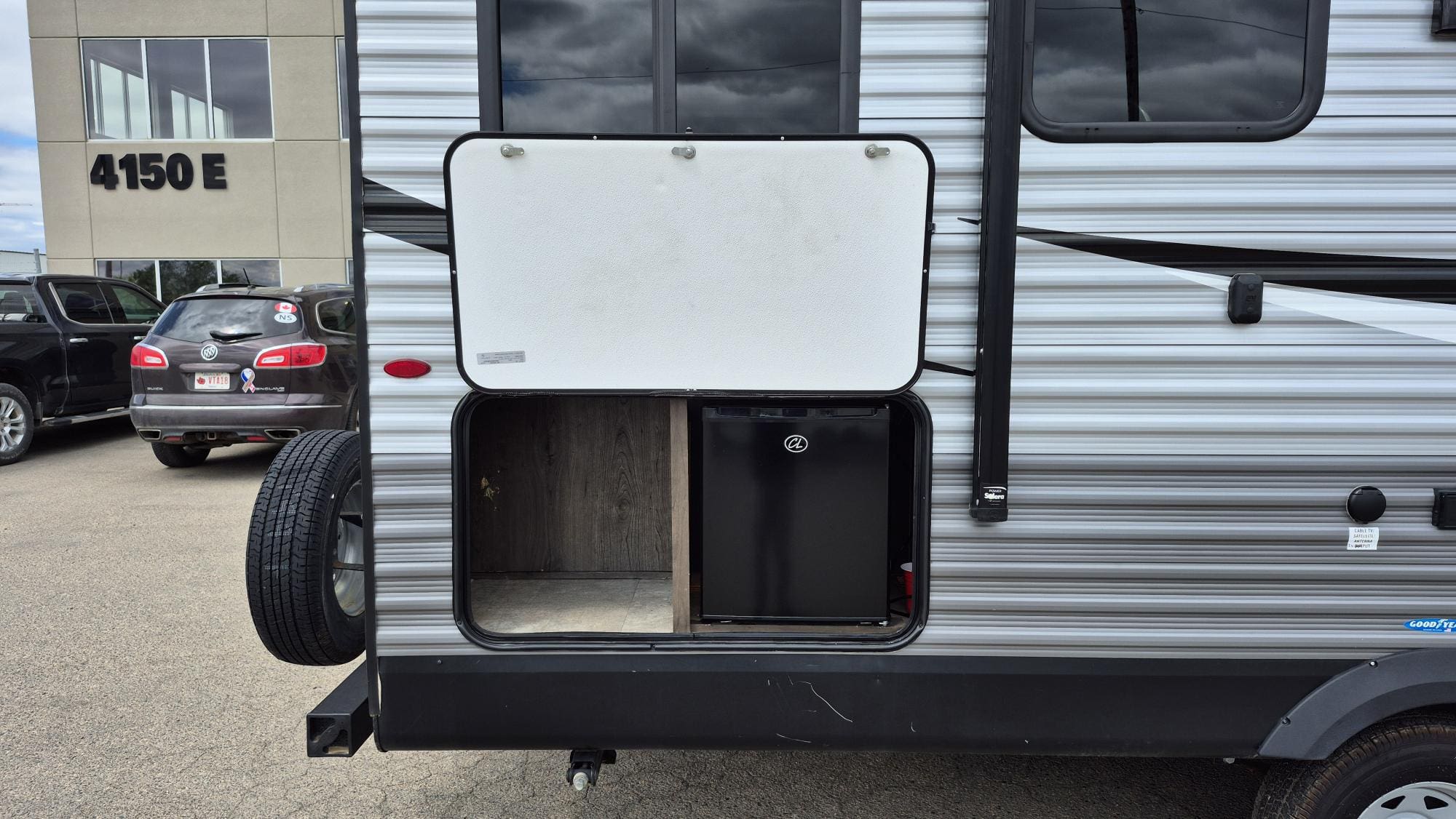 2020 JAY FLIGHT SLX 245RLS by JAYCO - Image 3