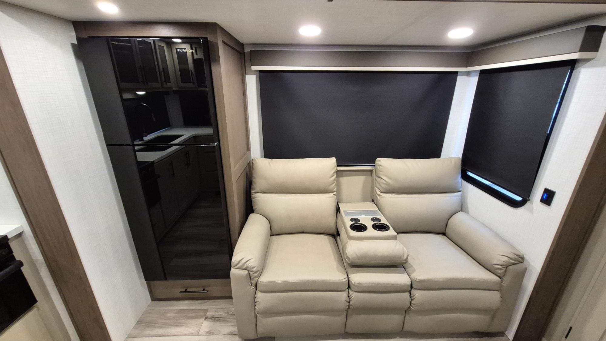 2027 COUGAR 25MLE by KEYSTONE - Image 10