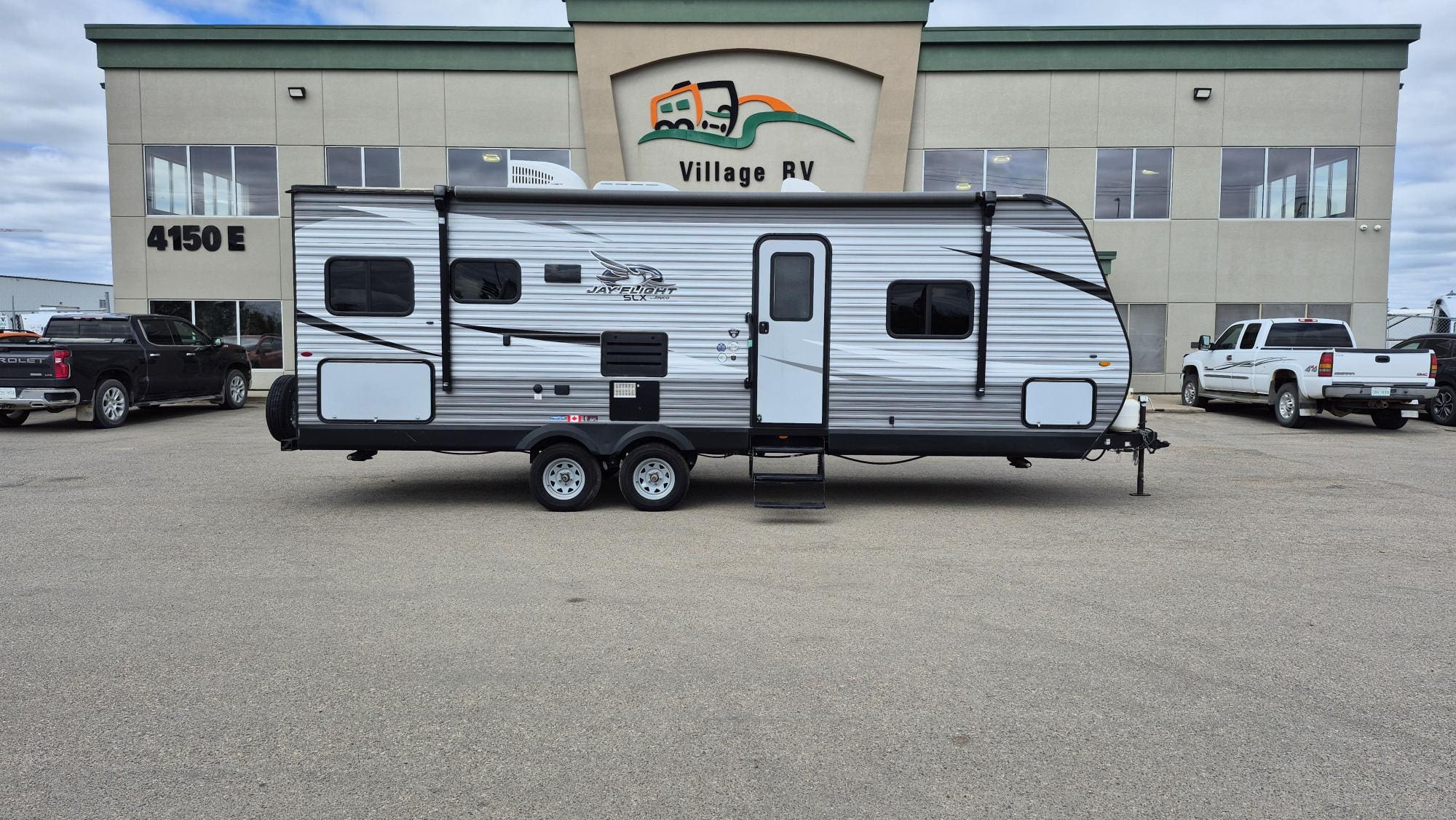 2020 JAY FLIGHT SLX 245RLS by JAYCO