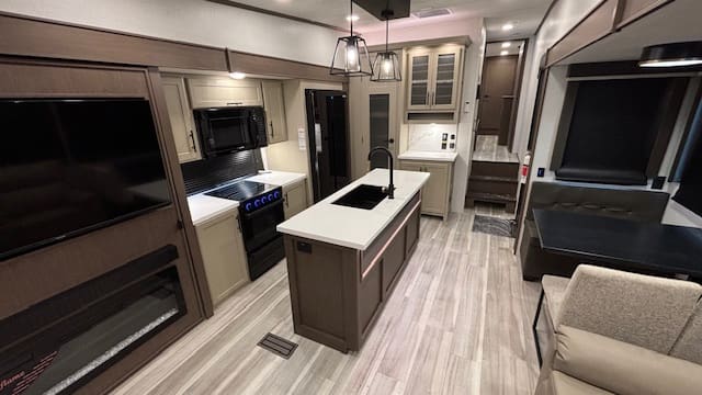 2026 COUGAR 316RLS by KEYSTONE - Image 10