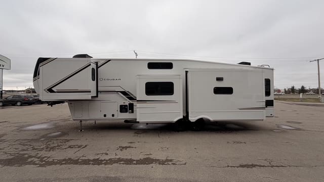 2026 COUGAR 360MBI by KEYSTONE - Image 4