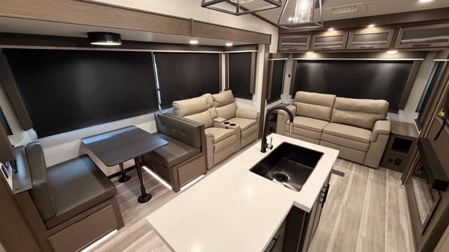 2026 COUGAR 360MBI by KEYSTONE - Image 10