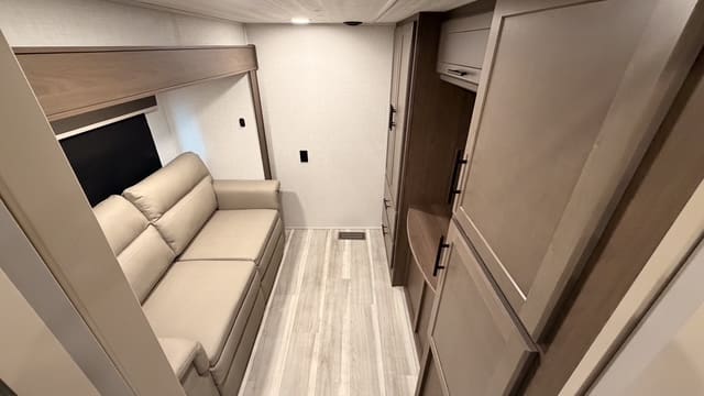 2026 COUGAR 360MBI by KEYSTONE - Image 21