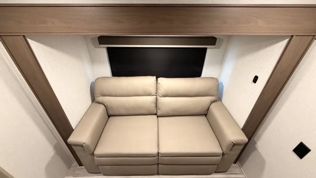 2026 COUGAR 360MBI by KEYSTONE - Image 24