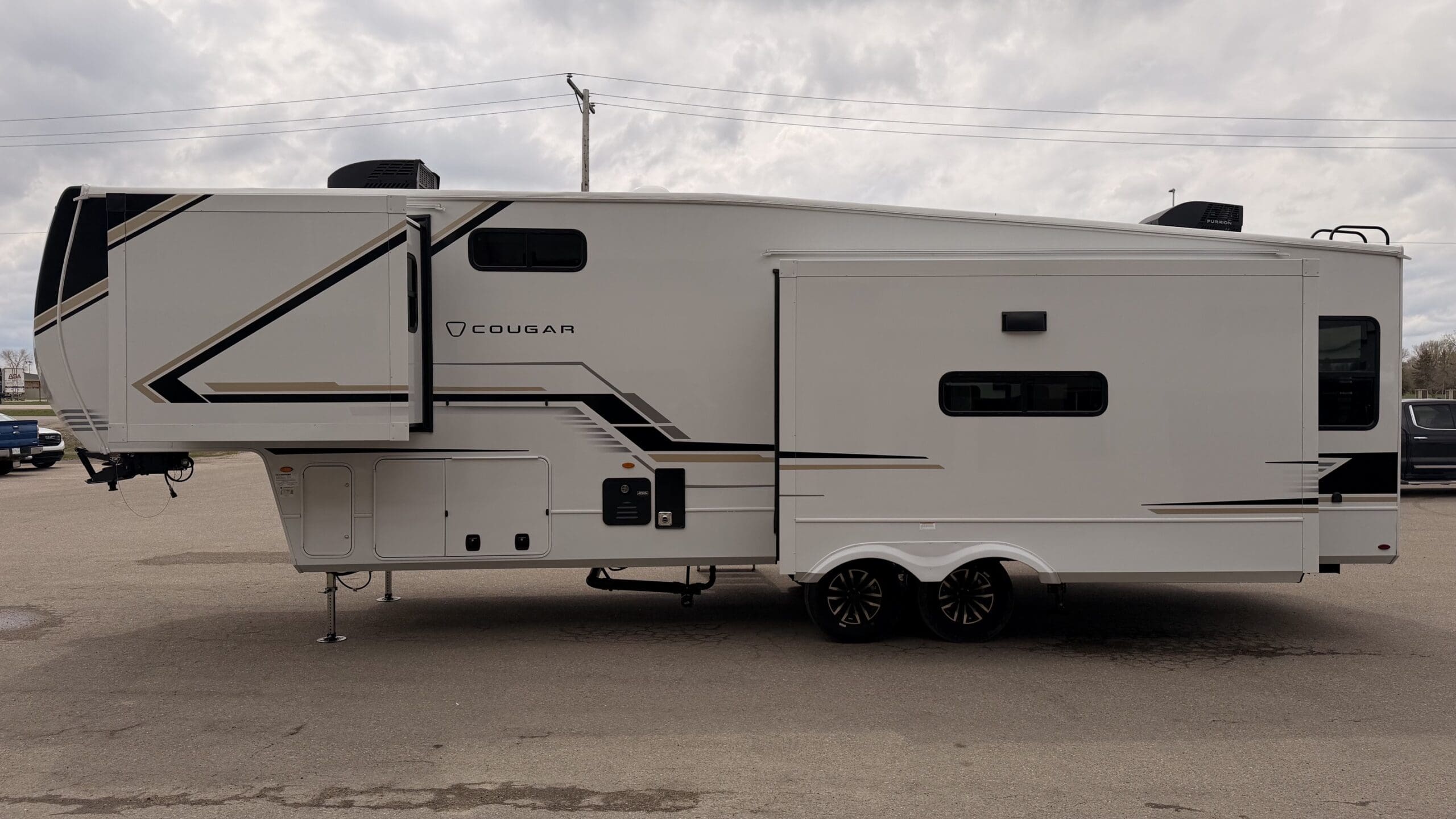 2026 COUGAR 316RLS by KEYSTONE - Image 4