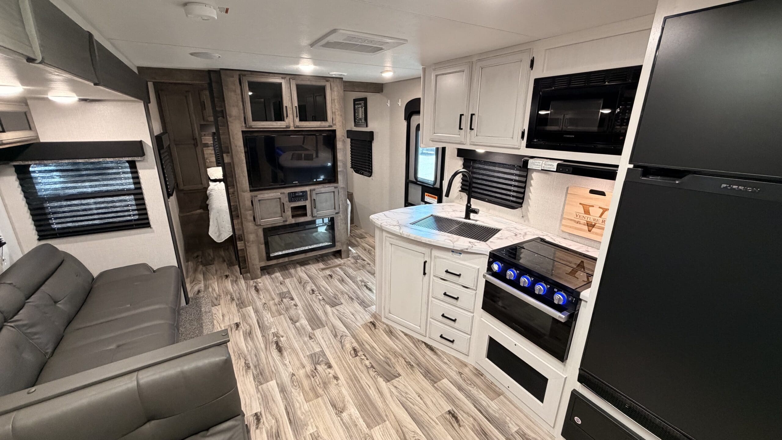 2021 SPORT TREK 270VBH by VENTURE RV - Image 11