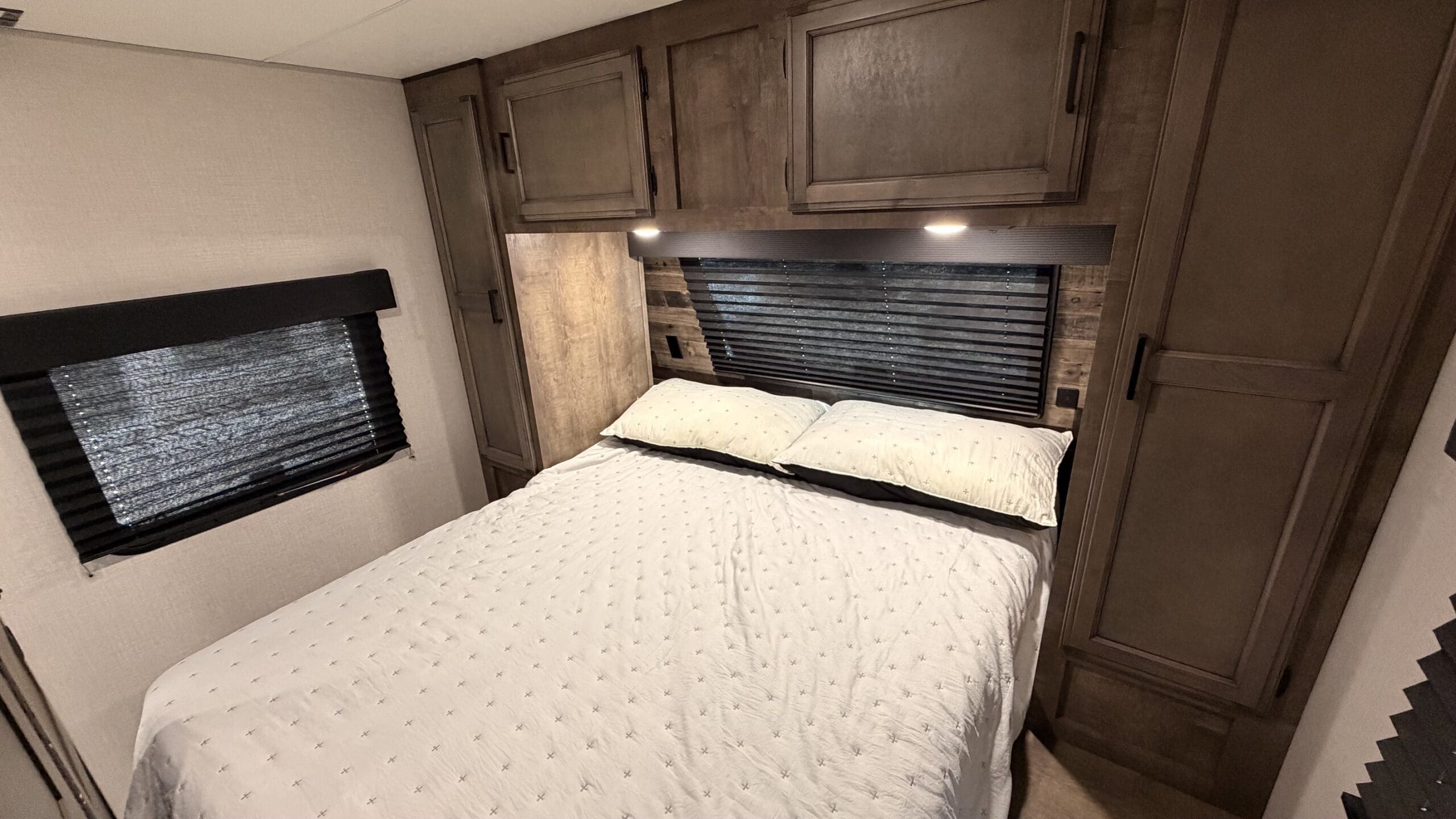 2021 SPORT TREK 270VBH by VENTURE RV - Image 19