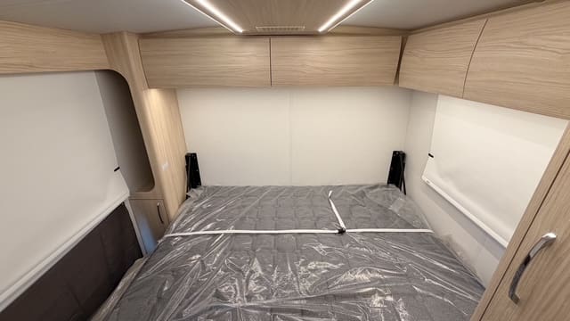 2025 WONDER W24RL by LEISURE TRAVEL - Image 35