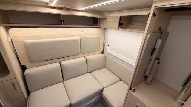 2025 WONDER W24RL by LEISURE TRAVEL - Image 28