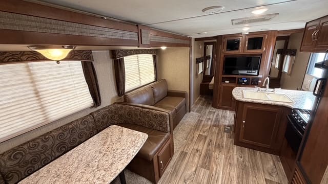 2017 PASSPORT 3220BHS by KEYSTONE - Image 13