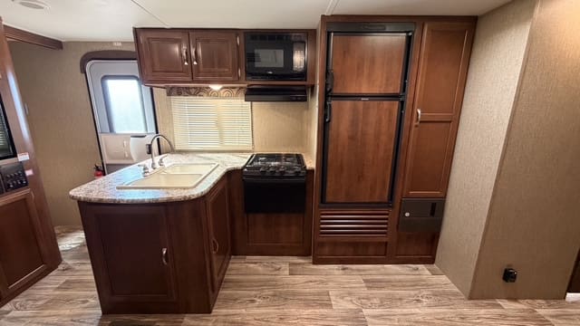 2017 PASSPORT 3220BHS by KEYSTONE - Image 12