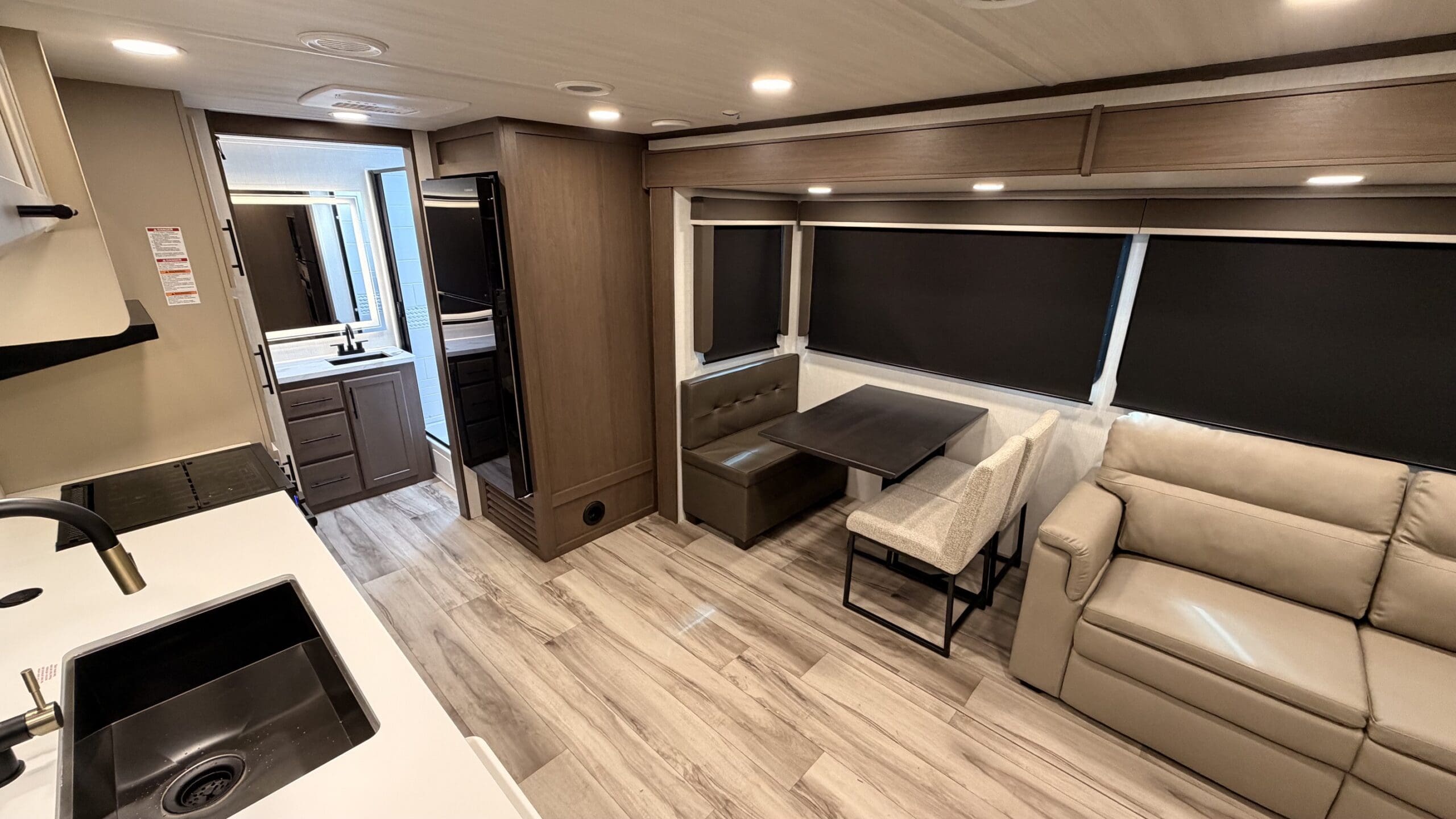 2027 COUGAR 26LBW by KEYSTONE - Image 6