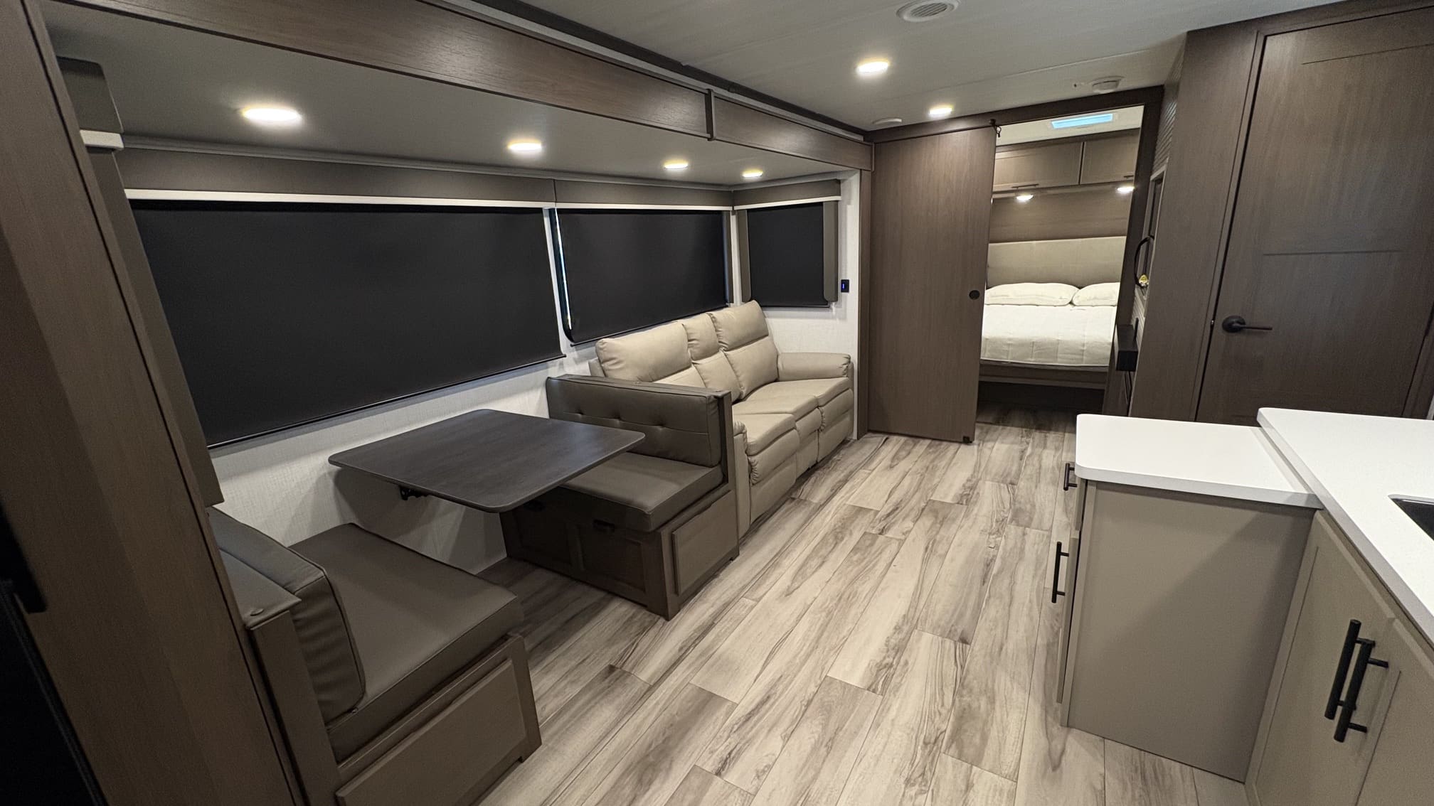 2027 COUGAR 26LBW by KEYSTONE - Image 7