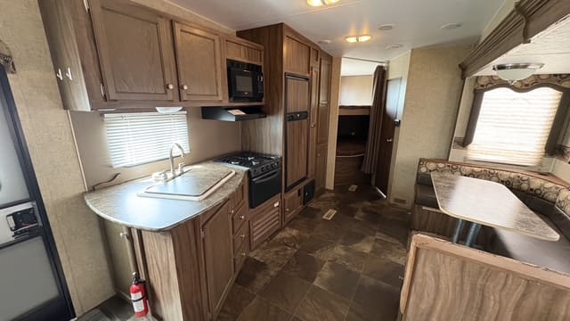 2015 SPORTSMEN 266BH by KZ - Image 8