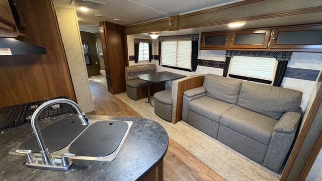 2014 BULLET PREMIER 31BHPR by KEYSTONE - Image 7