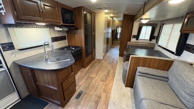 2014 BULLET PREMIER 31BHPR by KEYSTONE - Image 8