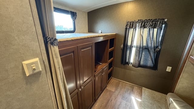 2014 BULLET PREMIER 31BHPR by KEYSTONE - Image 13