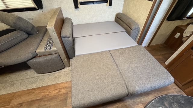 2014 BULLET PREMIER 31BHPR by KEYSTONE - Image 20
