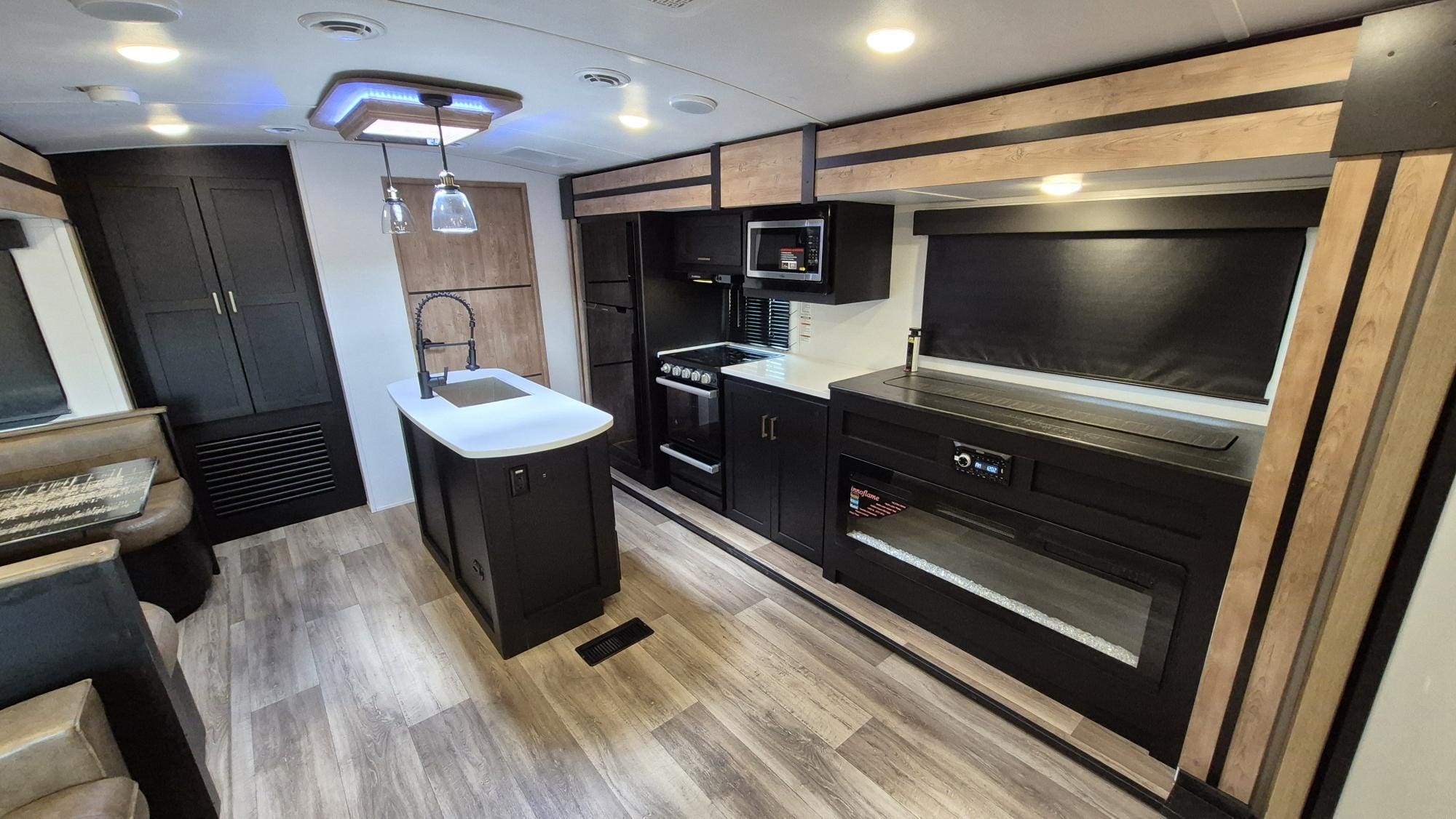 2023 OUTBACK 340BH by KEYSTONE - Image 6