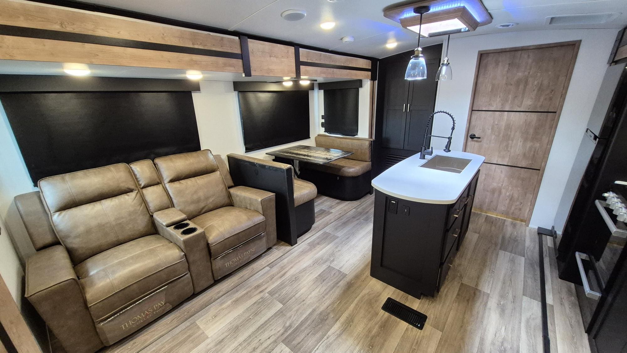 2023 OUTBACK 340BH by KEYSTONE - Image 7