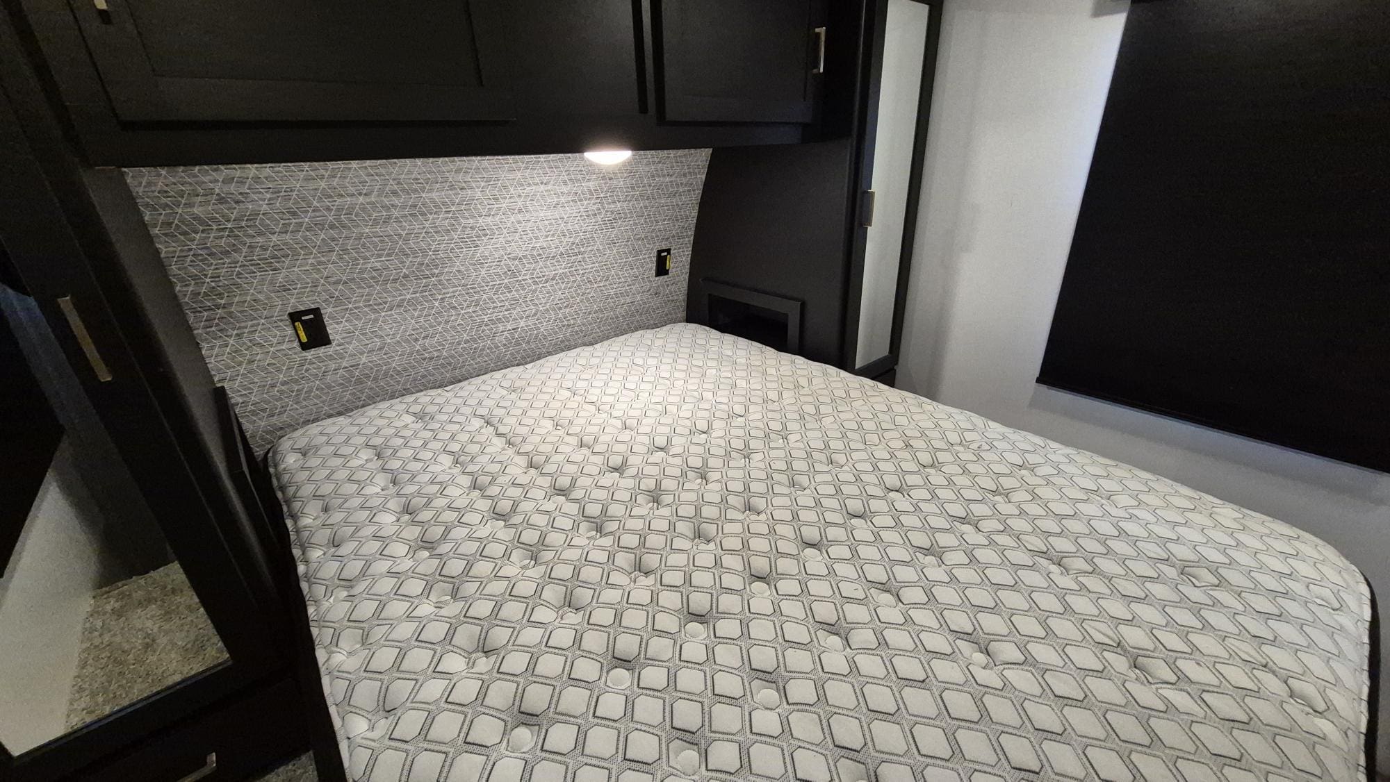 2023 OUTBACK 340BH by KEYSTONE - Image 25