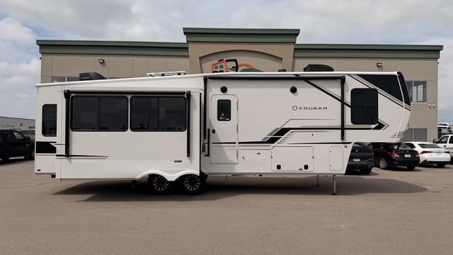 2027 COUGAR 316RLS by KEYSTONE