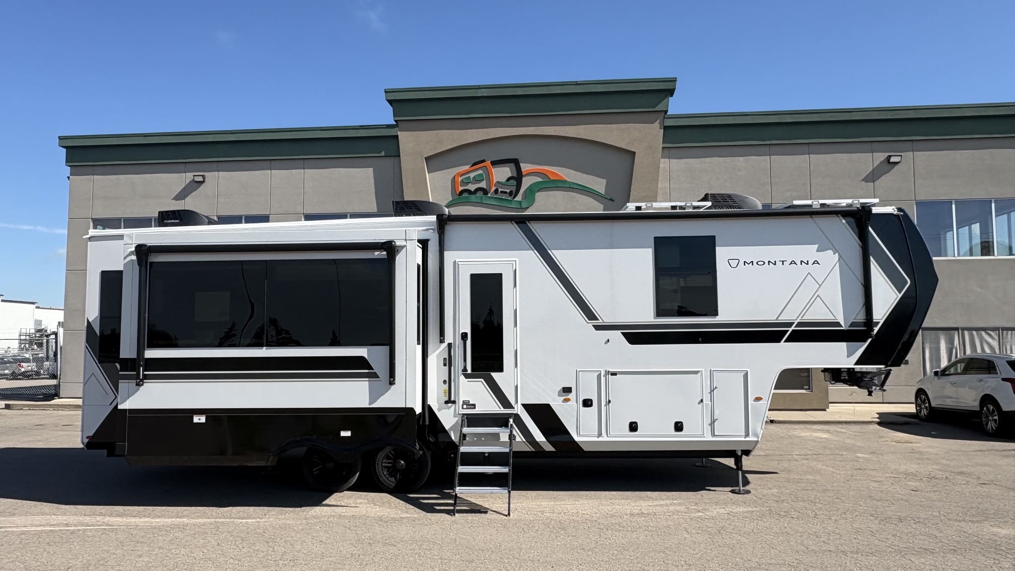 2027 MONTANA 3100RL by KEYSTONE